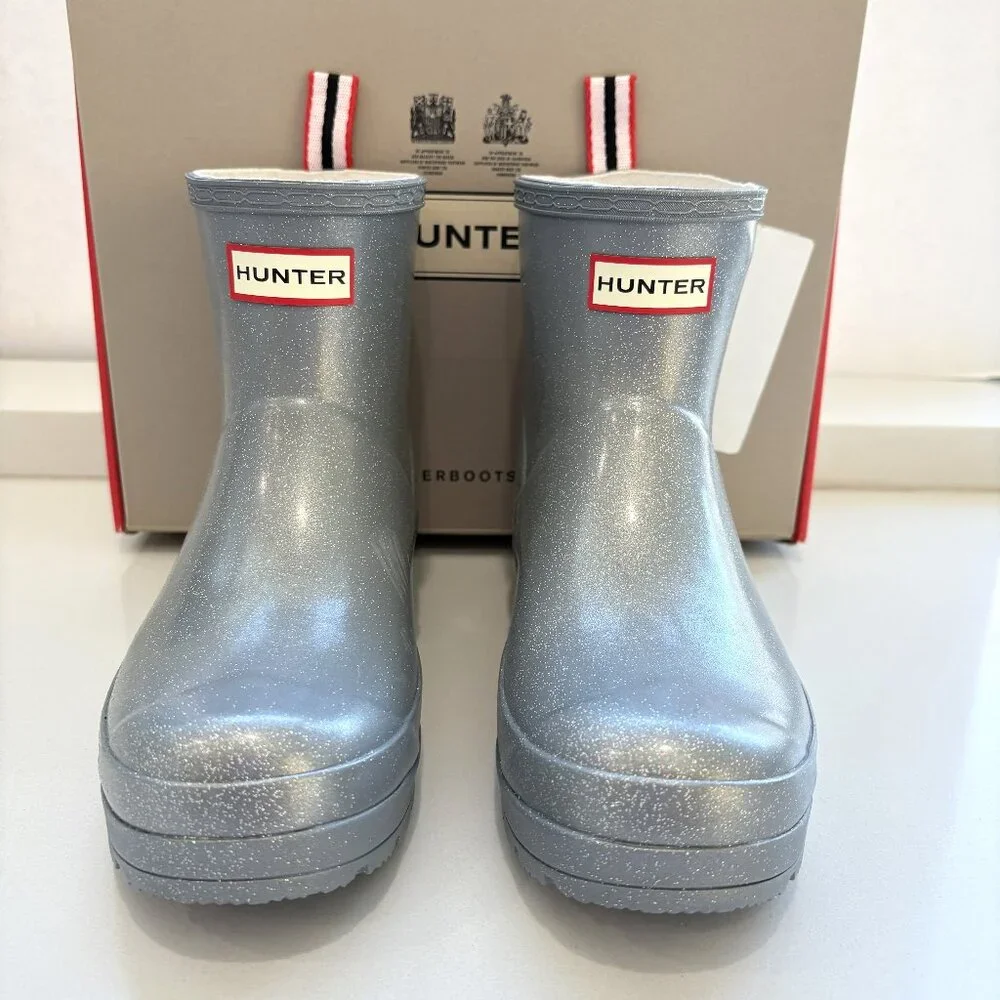 Hunter Play Short Cosmic Boots Rain Booties Waterproof Silver Size 7 NEW
